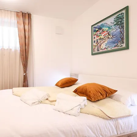 Premium Nessi With Pool & Seaview Βίλα