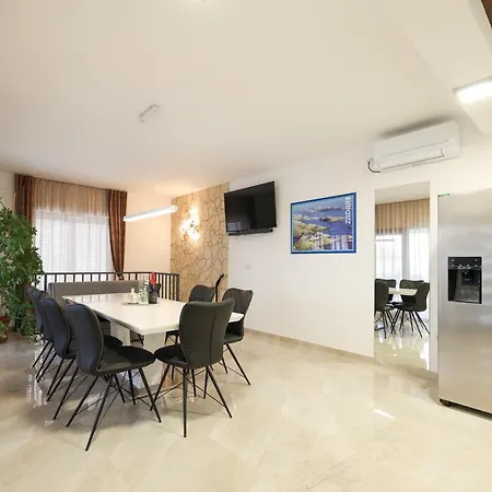 Villa Premium Nessi With Pool & Seaview *