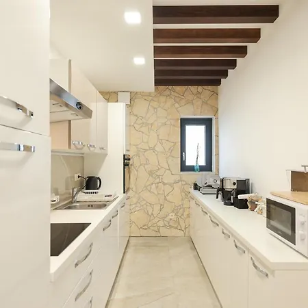 Premium Nessi With Pool & Seaview Villa