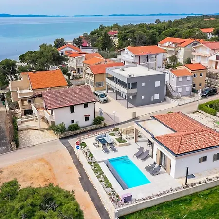 Βίλα Premium Nessi With Pool & Seaview *