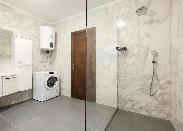 Premium Nessi With Pool & Seaview