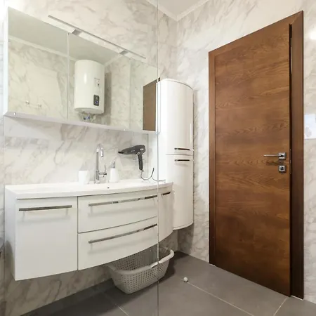 Premium Nessi With Pool & Seaview