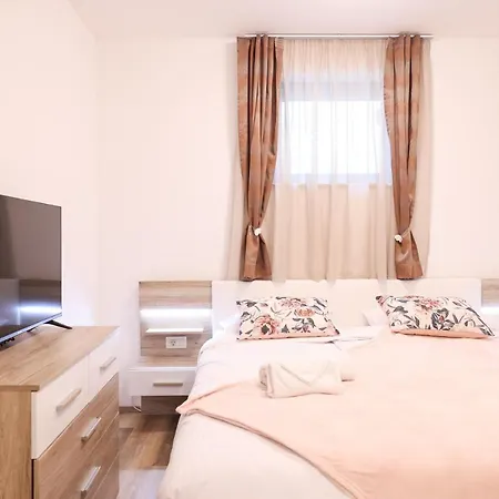 Villa Premium Nessi With Pool & Seaview *