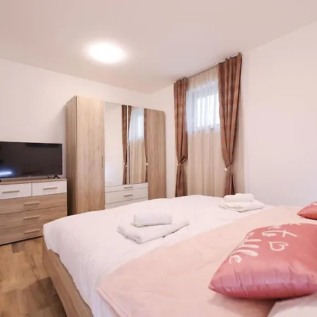 Villa Premium Nessi With Pool & Seaview Vir