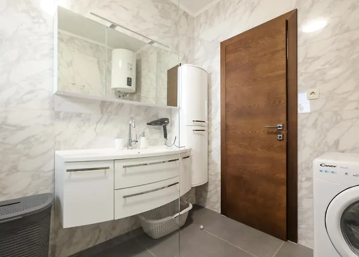 Premium Nessi With Pool & Seaview