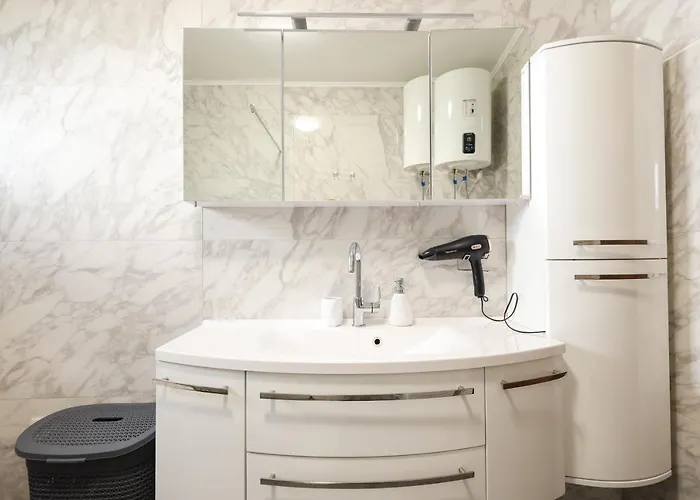 Premium Nessi With Pool & Seaview