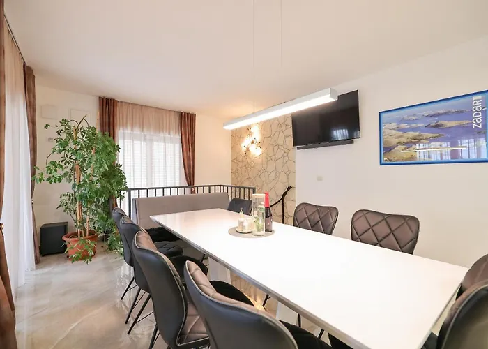 Premium Nessi With Pool & Seaview Вилла Вир