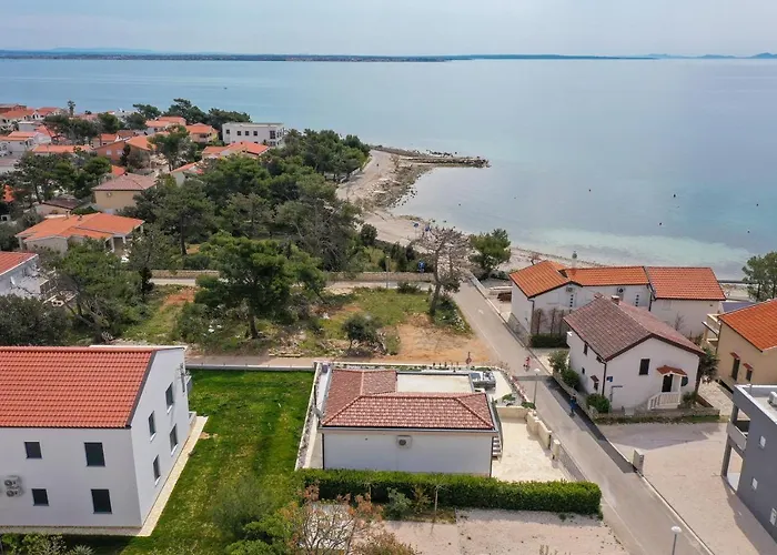 Вилла Premium Nessi With Pool & Seaview